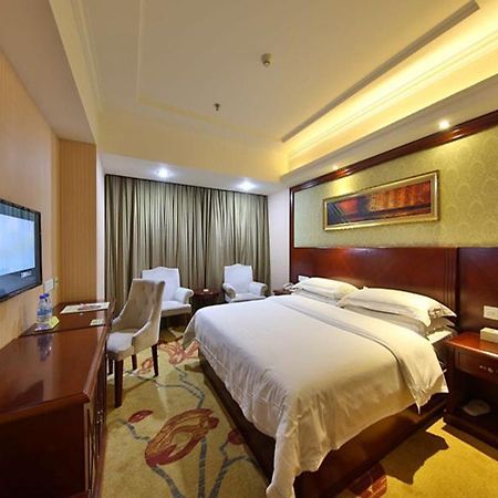 Vienna Hotel Zhangjiajie North Railway Station ภายนอก รูปภาพ