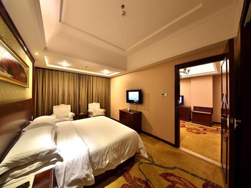Vienna Hotel Zhangjiajie North Railway Station ภายนอก รูปภาพ